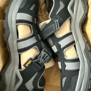 Teva Omnium 2 Black Sandals/Swim Shoe Men’s 12